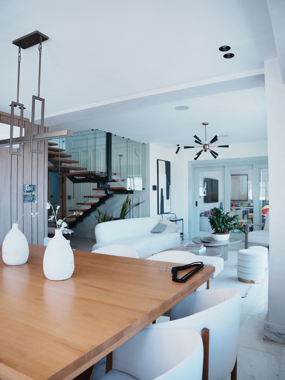 Pent-House Familiar: comedor abierto a la sala